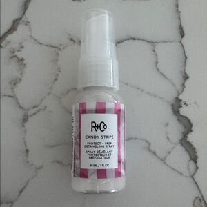 🌸5/$25🌸 R+Co candy stripe protect + prep detangling spray